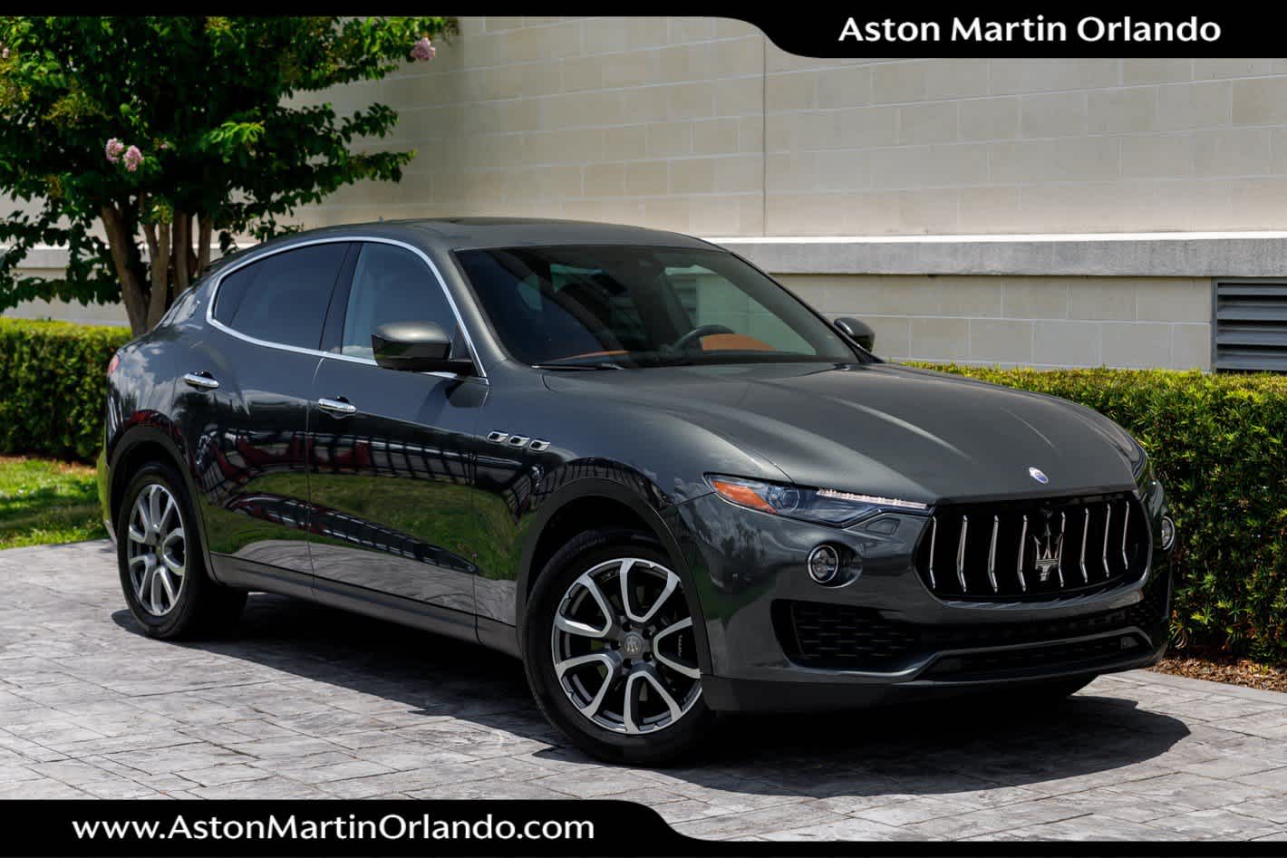 2017 Maserati Levante in Grigio Maratea Metallescent — front three-quarter view